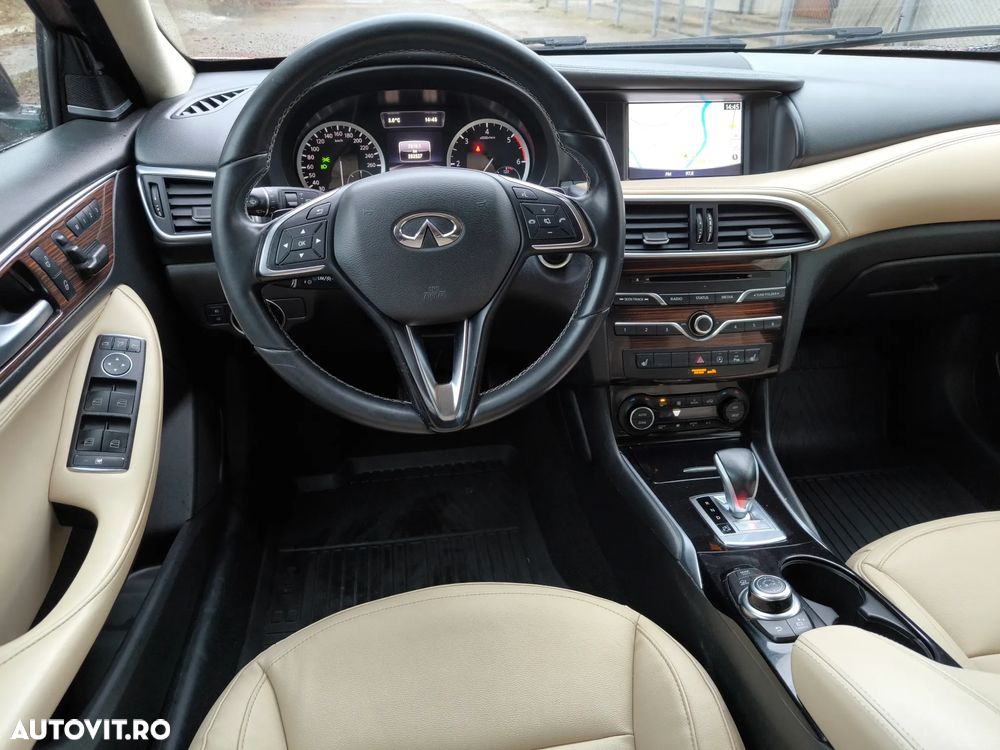 Infiniti Q30 2.2d DCT AWD Sport Tech - 12