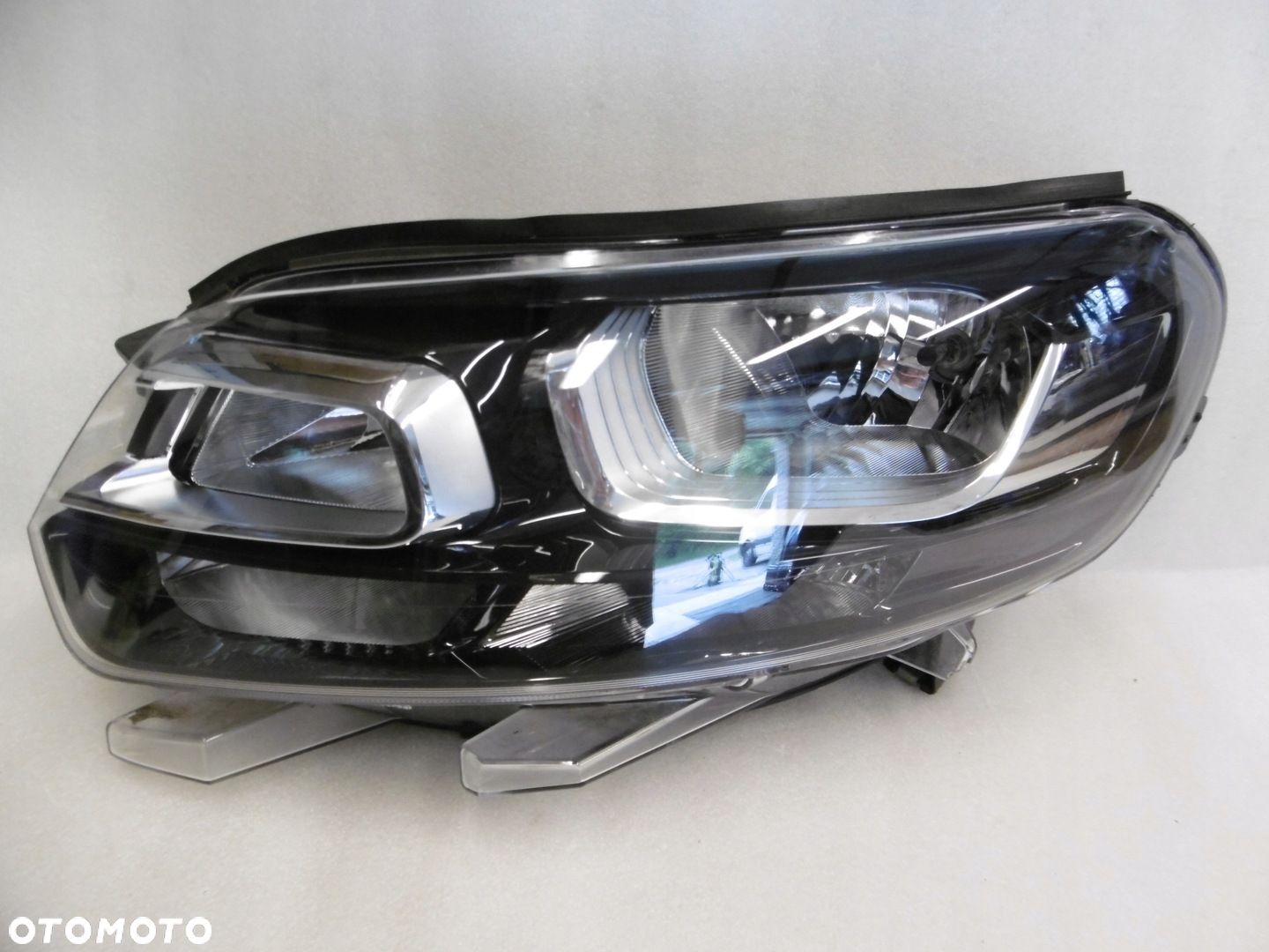 CITROEN JUMPY III, VIVARO C - lampa przednia lewa - 1