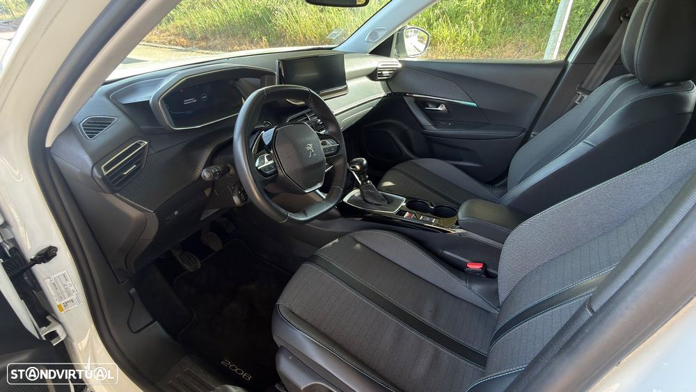 Peugeot 2008 1.2 PureTech Allure - 9