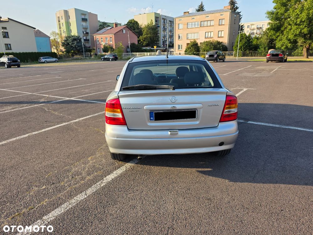 Opel Astra - 6