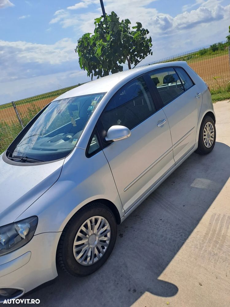 Volkswagen Golf 1.6 FSI Comfortline - 2