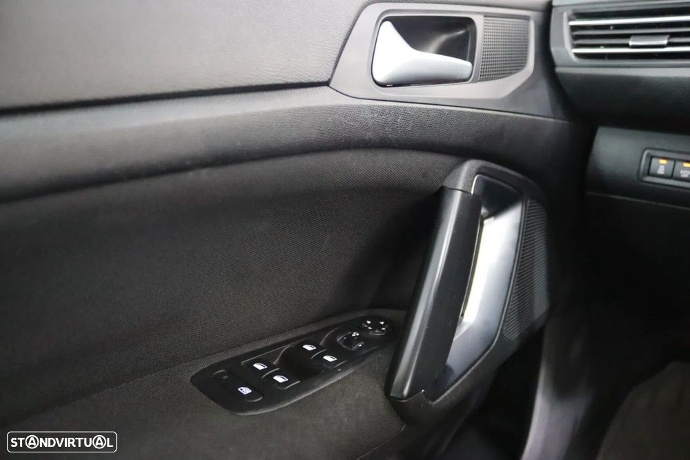 Peugeot 308 1.2 PureTech Allure EAT8 - 5