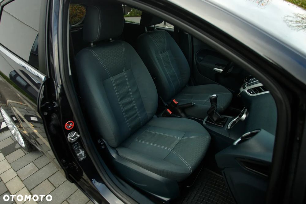 Ford Fiesta 1.25 Titanium X - 30