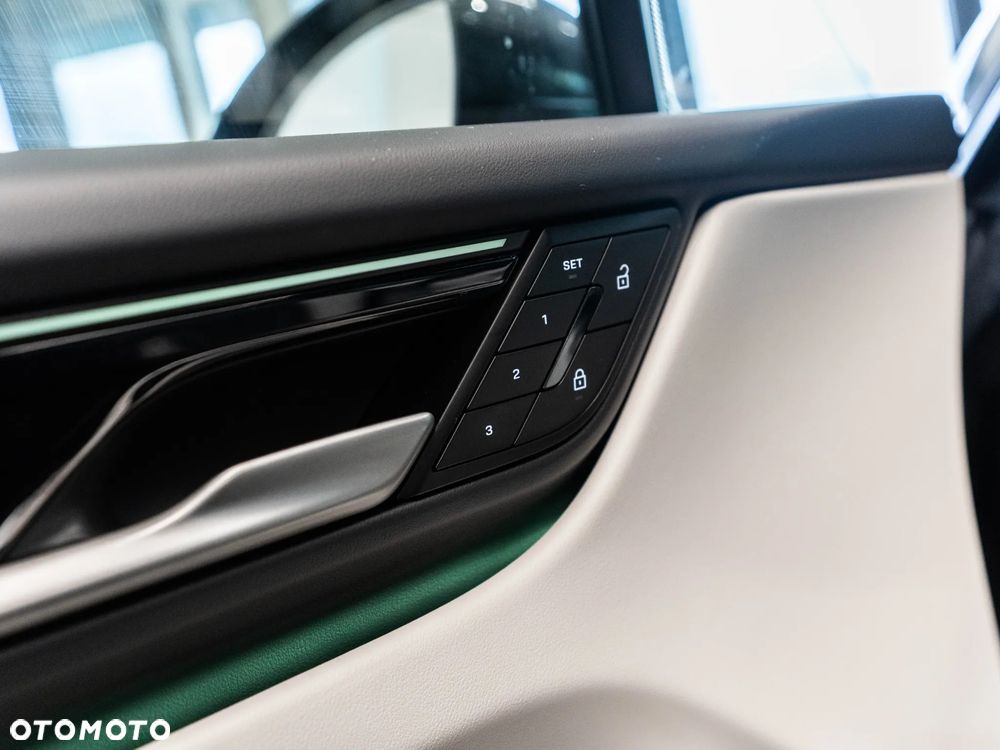 Porsche Macan 4 100kWh - 25