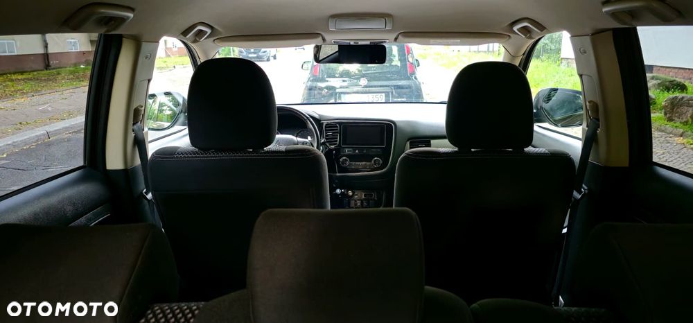 Mitsubishi Outlander 2.0 4WD CVT Edition+ - 24