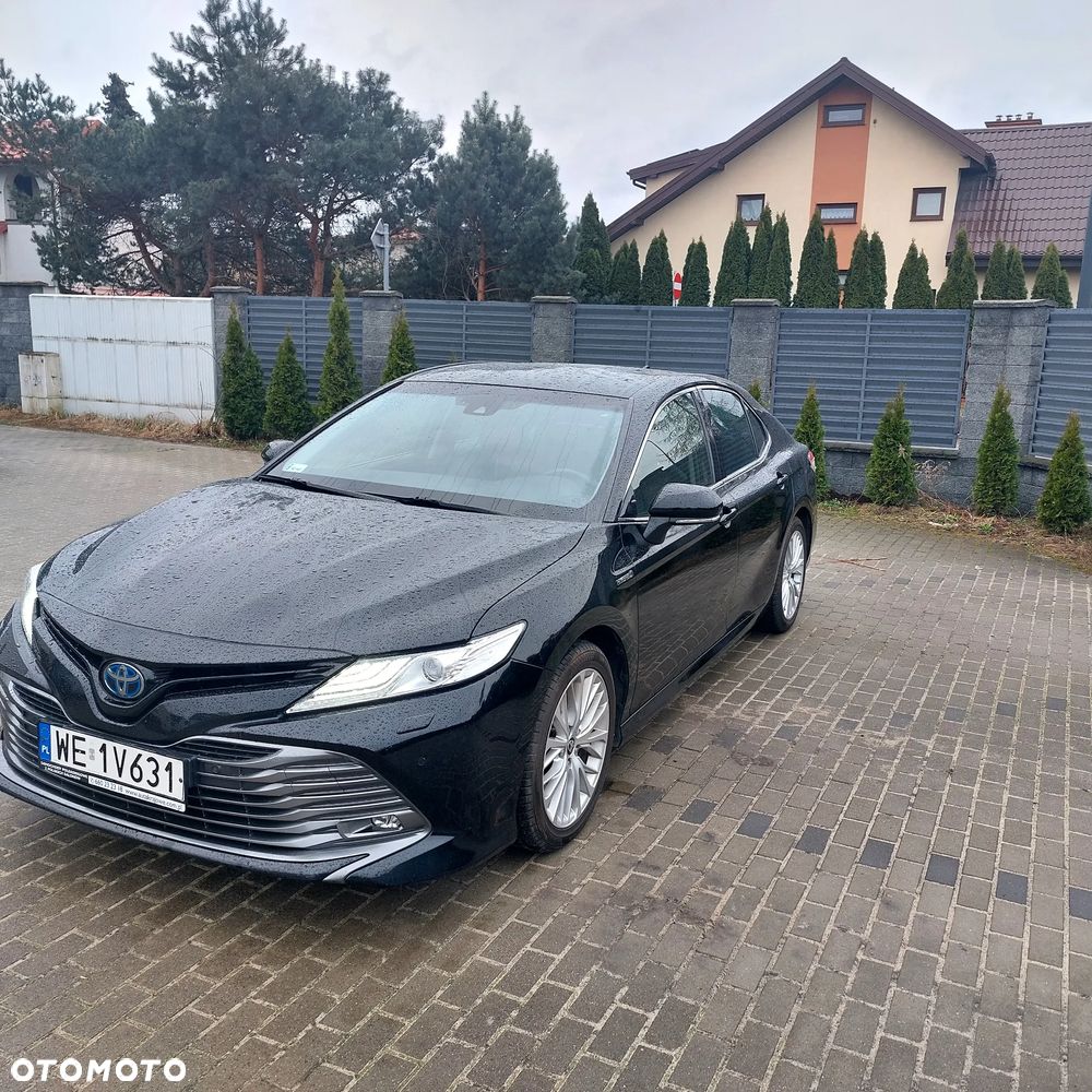 Toyota Camry 2.5 Hybrid Executive CVT - 1