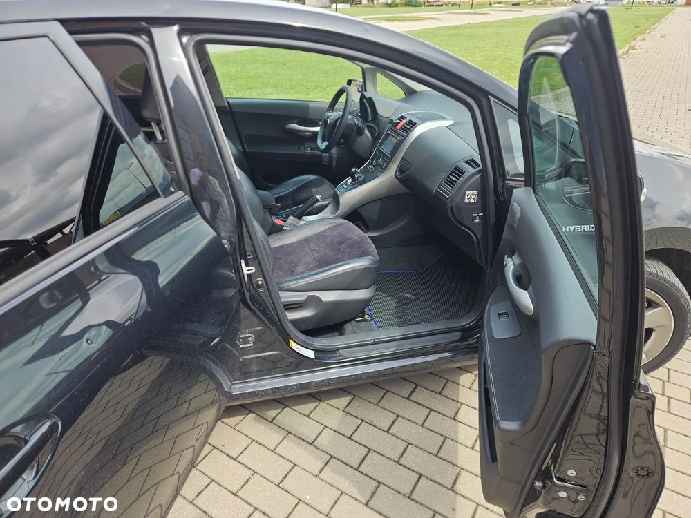 Toyota Auris - 12