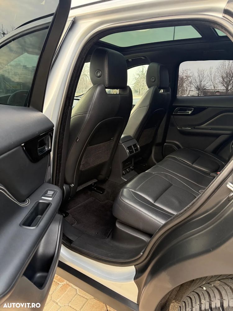 Jaguar F-Pace 20d Aut. R-Sport - 13
