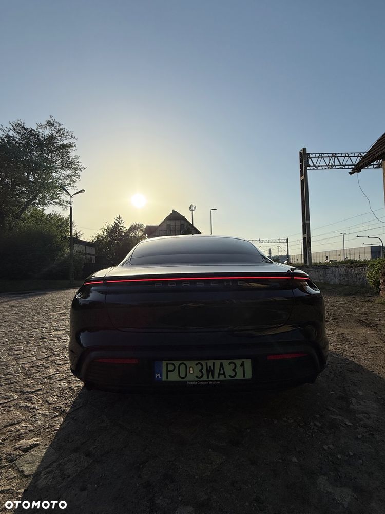 Porsche Taycan - 2