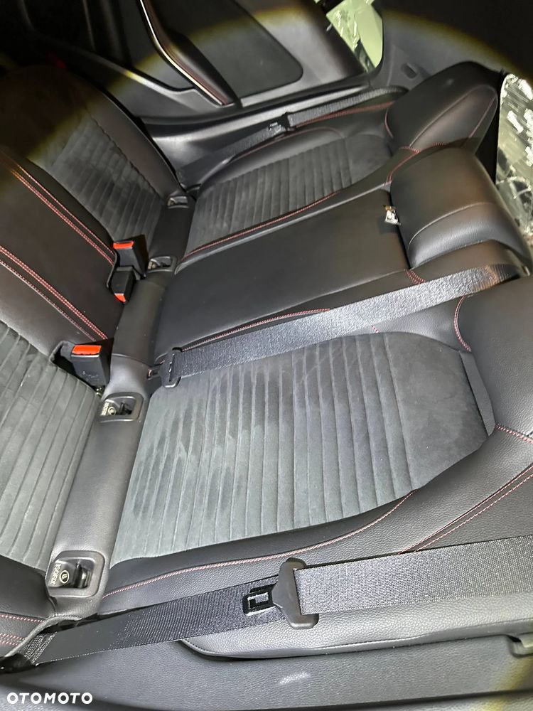 Mercedes-Benz CLA - 35