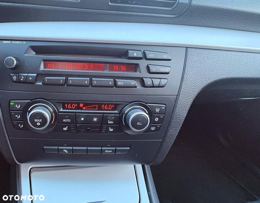 BMW Seria 1 118d - 11