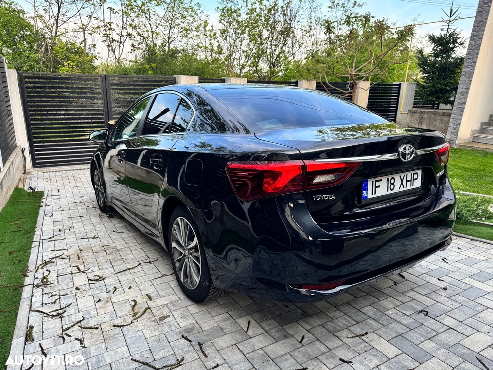 Toyota Avensis - 4