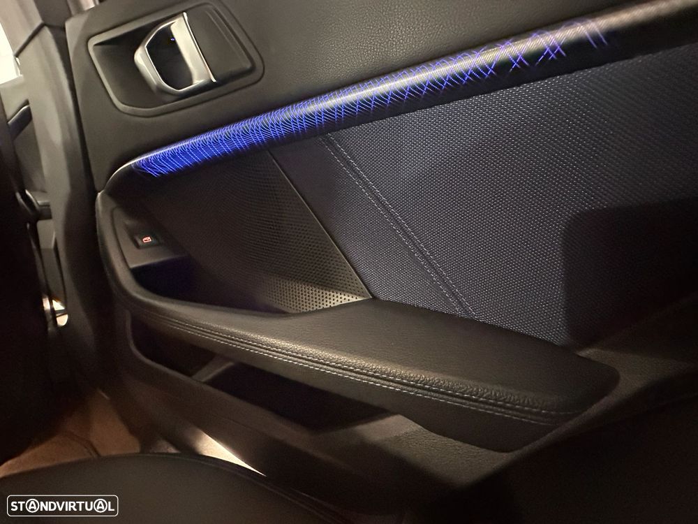 BMW 120 d Pack Desportivo M - 41