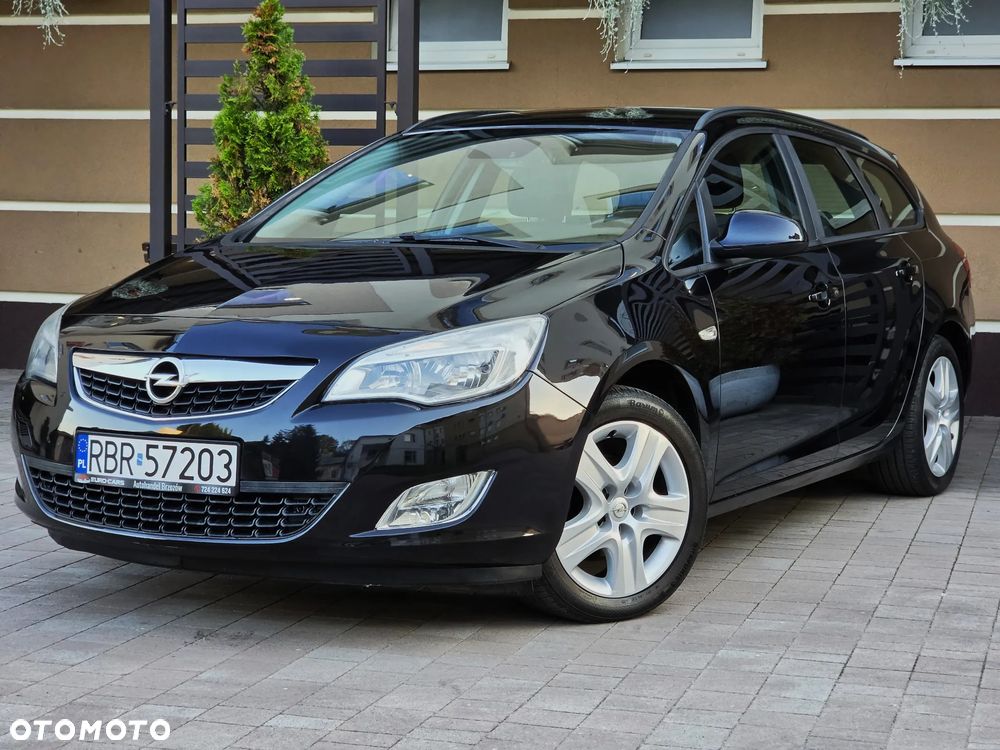 Opel Astra 1.4 T Cosmo - 11