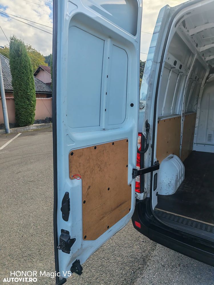 Opel Movano - 16