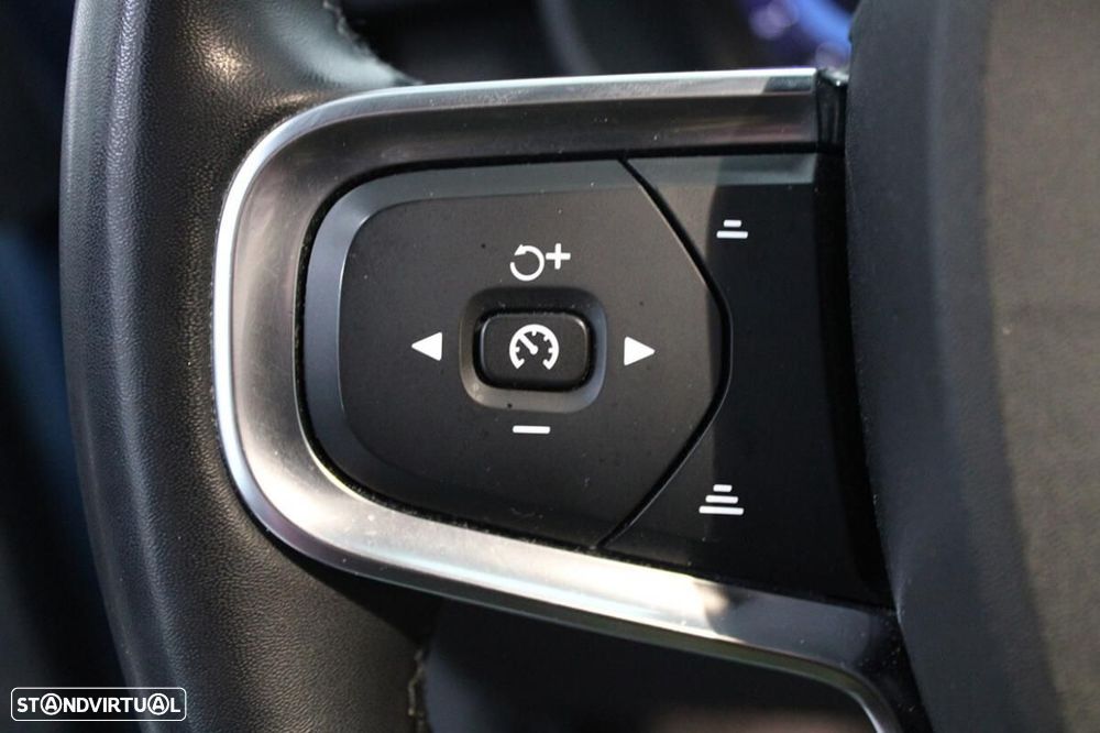 Volvo XC 40 Recharge 69 kWh Single Motor Core - 16