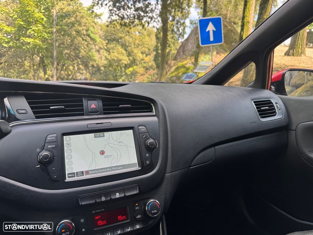 Kia Ceed SW 1.0 T-GDI GT Line - 10