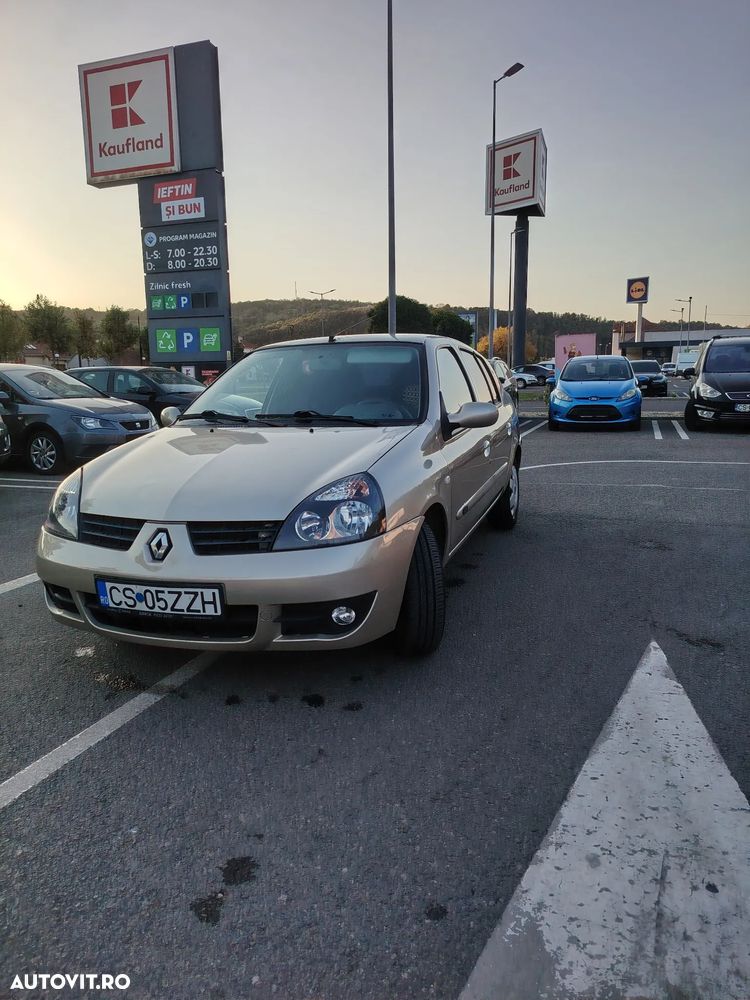Renault Symbol - 1