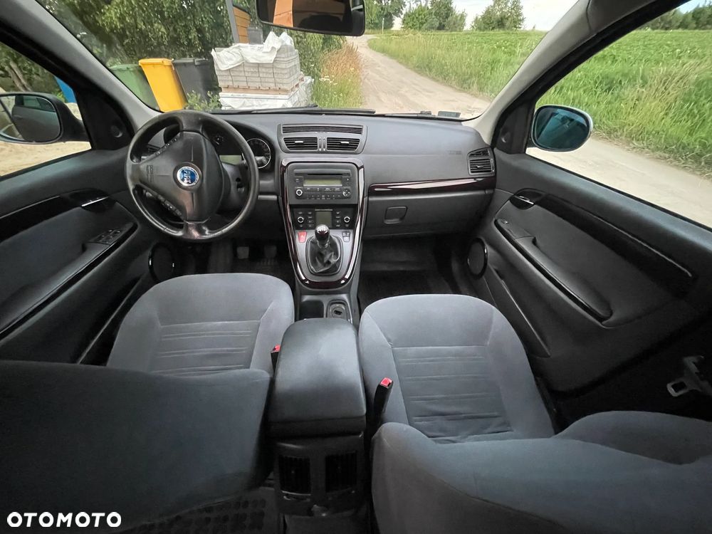 Fiat Croma 1.9 JTD Emotion - 6