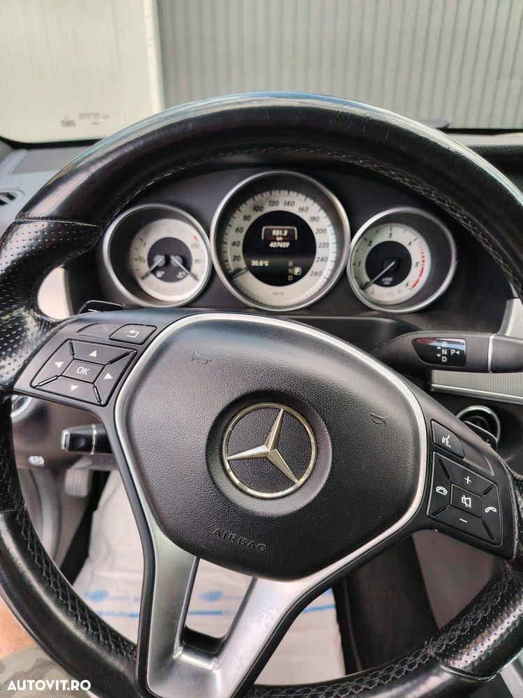 Mercedes-Benz E 220 BlueTEC 4MATIC - 9