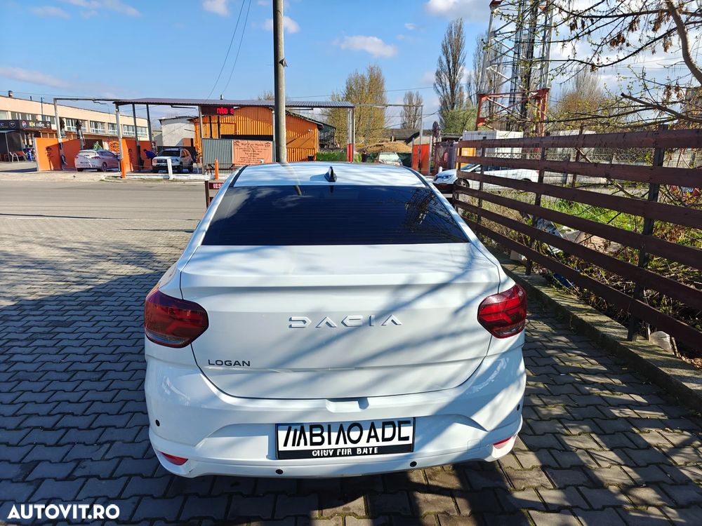 Dacia Logan TCe 90 MT6 Journey+ - 3
