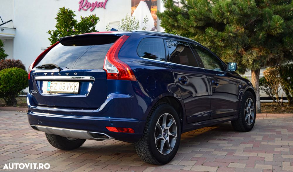 Volvo XC 60 D5 AWD Geartronic Ocean Race - 11