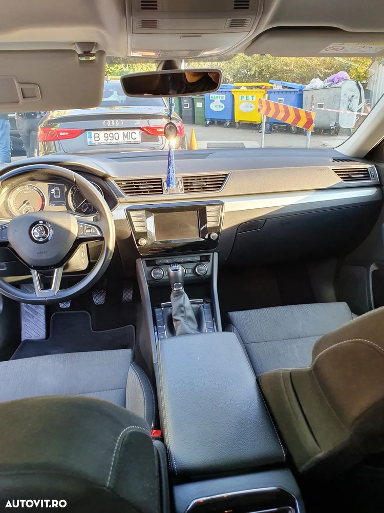 Skoda Superb Combi 1.4 TSI Ambition - 11