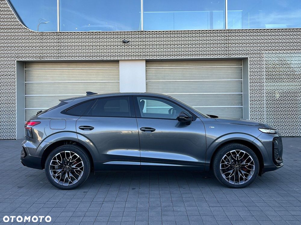 Audi Q3 Sportback - 2