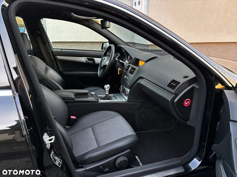 Mercedes-Benz Klasa C 200 Kompressor Avantgarde - 11