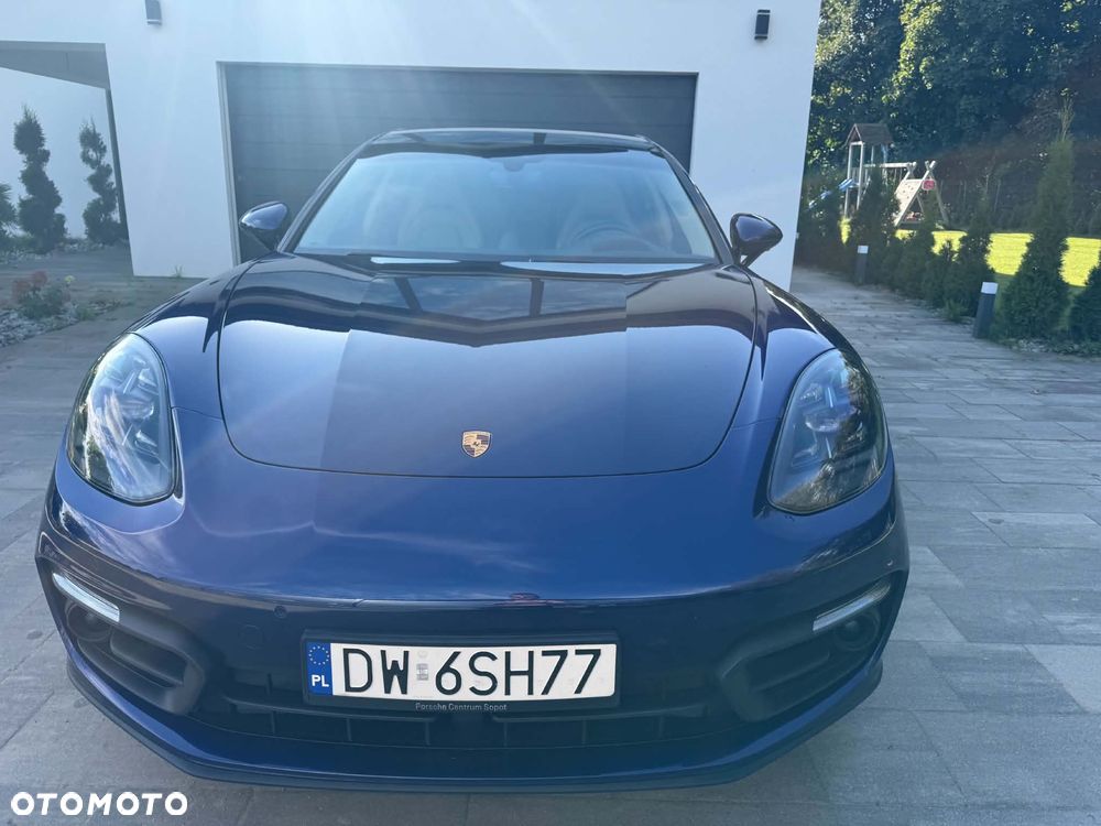 Porsche Panamera 4 Platinum Edition - 13
