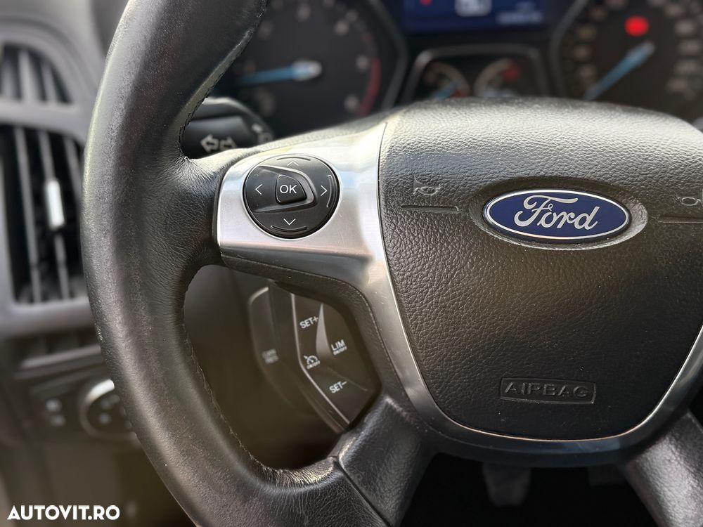 Ford Focus Turnier 1.6 TDCi ECOnetic 88g Start-Stopp-Sy Titanium - 5