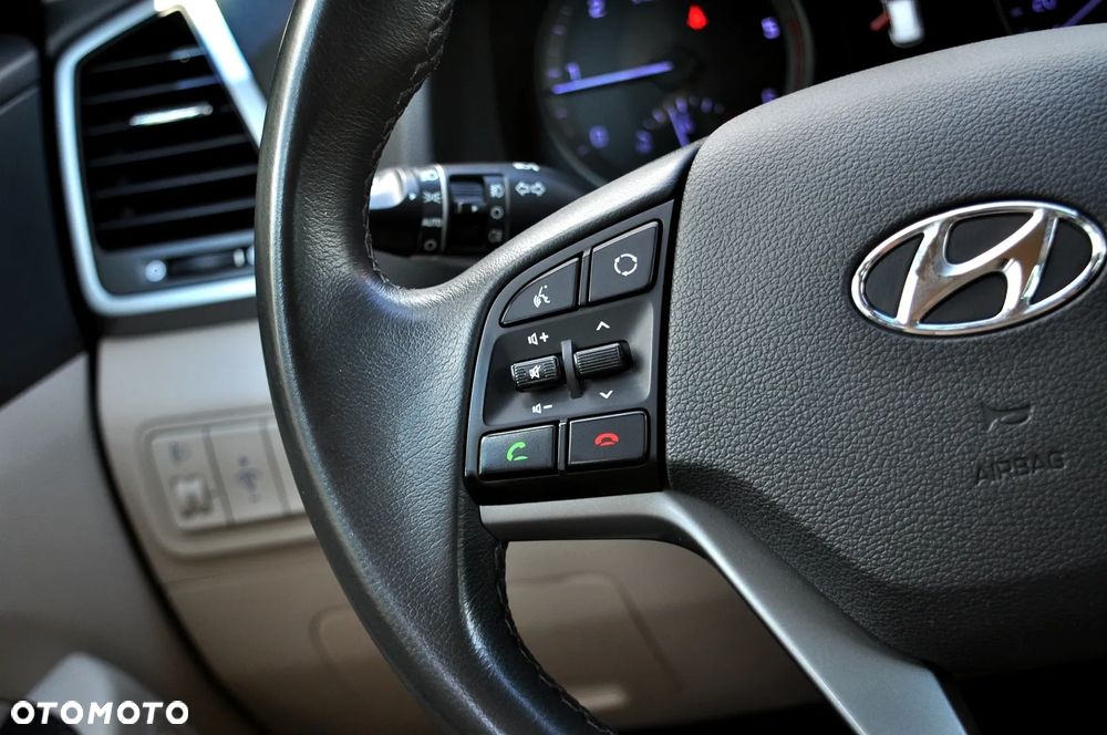 Hyundai Tucson 1.7 CRDI BlueDrive Premium 2WD DCT - 32