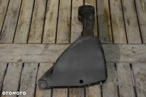 Mitsubishi COLT 6 VI Z30 CZ3 Wlot powietrza łapacz w pas przedni 1.1 1.3