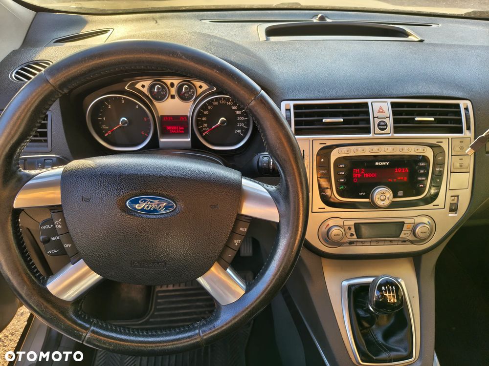 Ford Kuga 2.0 TDCi Titanium - 2