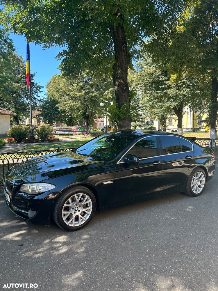 BMW Seria 5 525d xDrive - 2