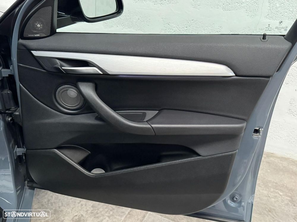 BMW X2 25 e xDrive Pack 50 anos M - 43