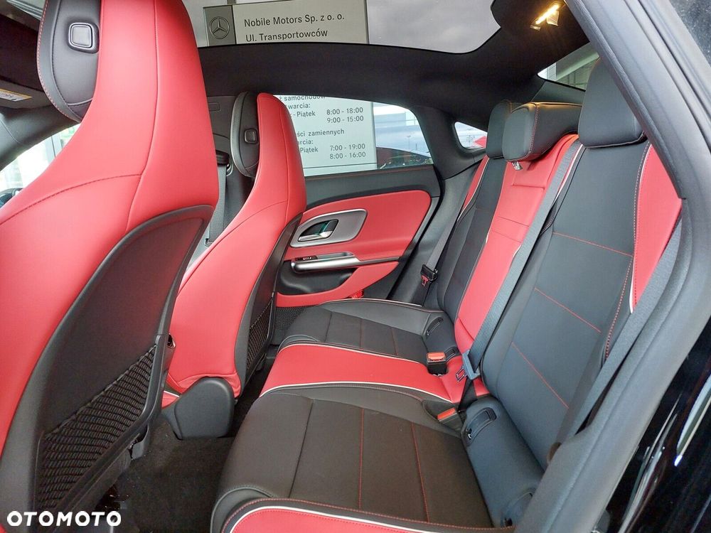 Mercedes-Benz CLA - 8