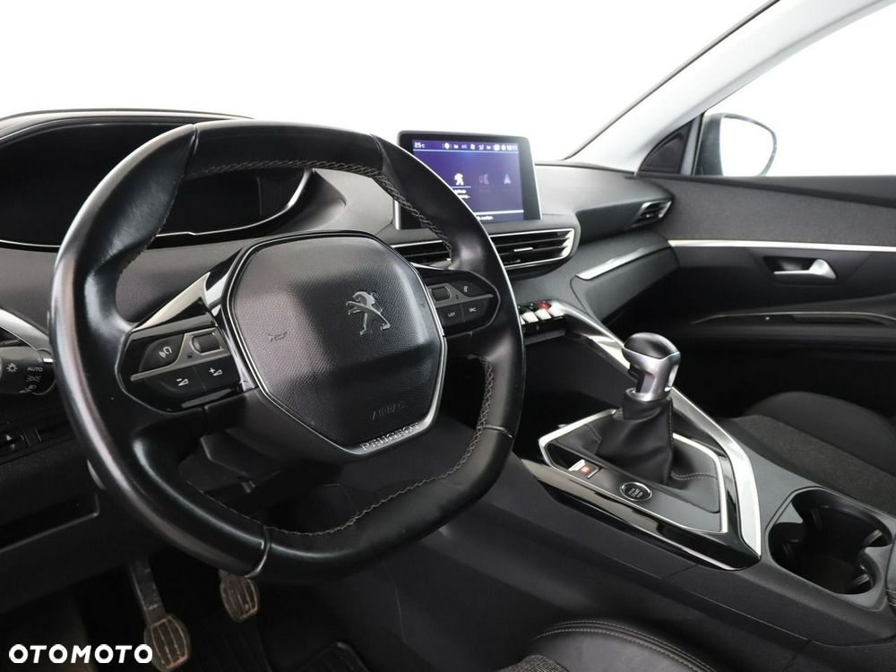 Peugeot 3008 1.5 BlueHDi Allure S&S - 15