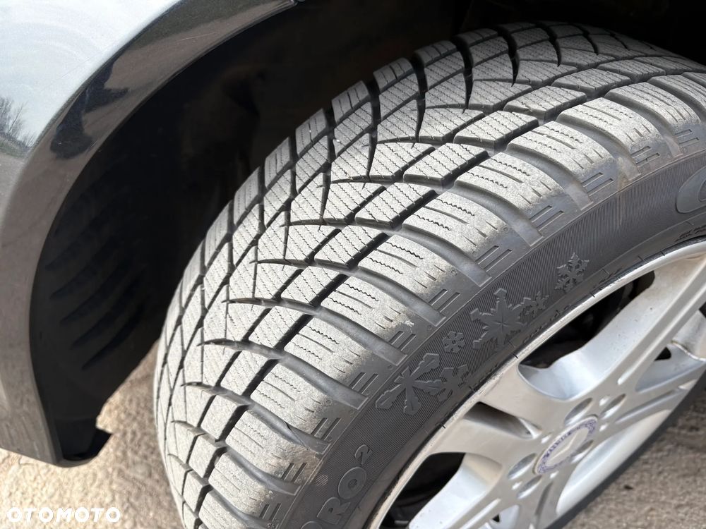 Mercedes-Benz Klasa C 180 CGI BlueEff Classic - 16