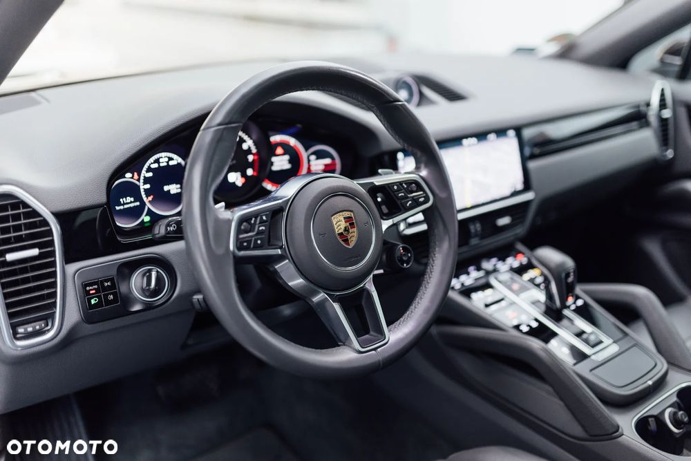 Porsche Cayenne Standard - 20