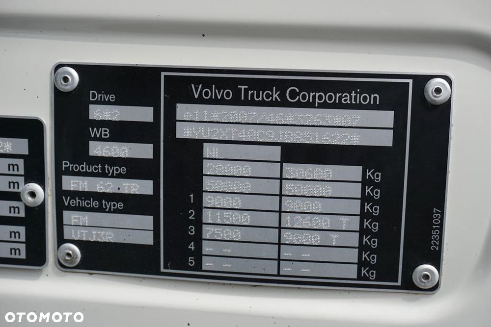 Volvo FM / 500 / 6 X 2 / SKRZYNIOWY + HDS / HMF 3220 K7 / WYS. 18,9 M / OŚ SKRĘTNA - 12