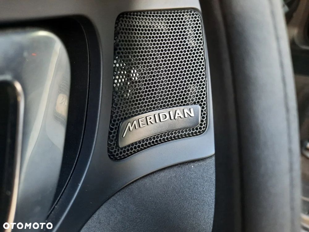 Land Rover Discovery Sport TD4 Sky View - 25