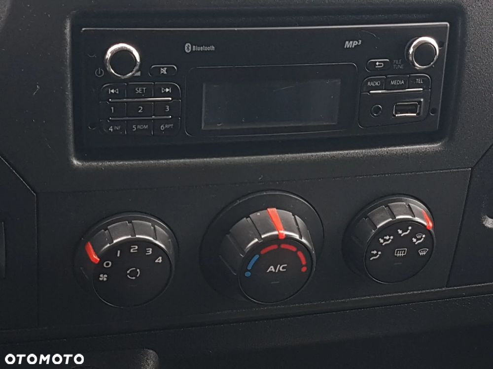 Renault MASTER KONTENER 8EP 4,22x2,23x2,24 KLIMA MANUAL KRAJOWY 6-BIEGÓW - 25