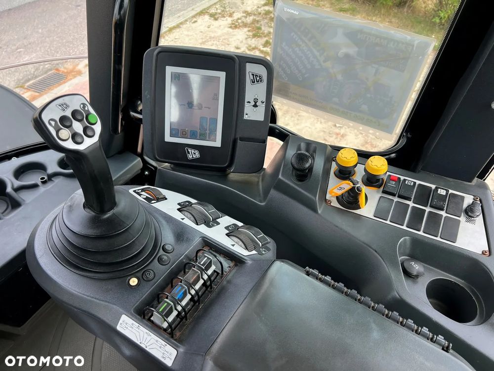 JCB Fastrac 3200 Sisu Xtra - 29