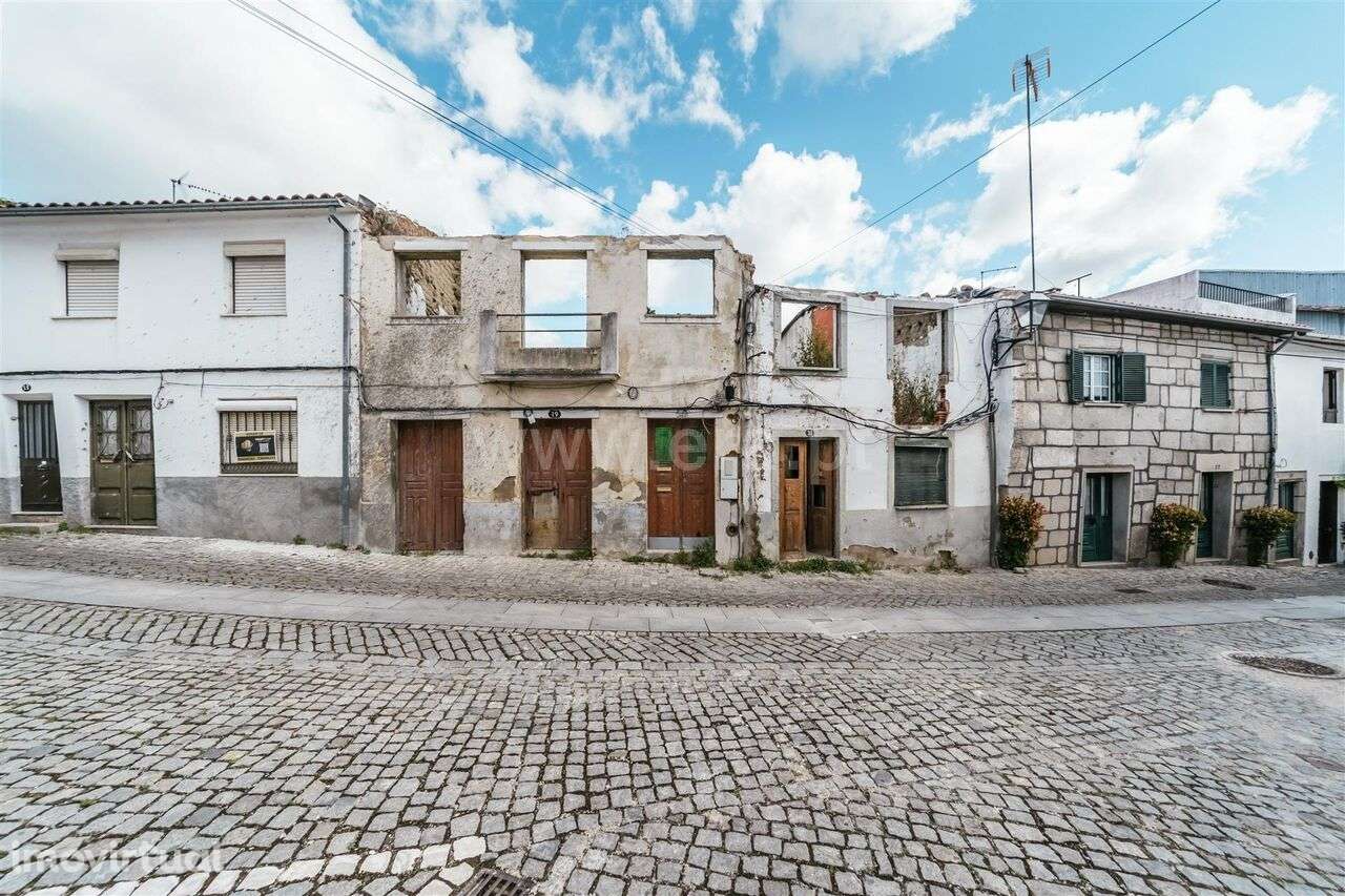 Prédio / Fundão, Fundão - Grande imagem: 3/11