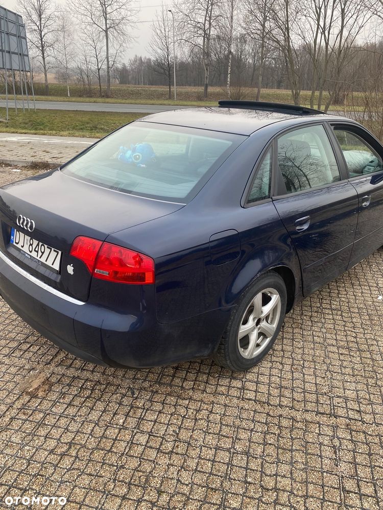 Audi A4 Limousine 1.6 - 6