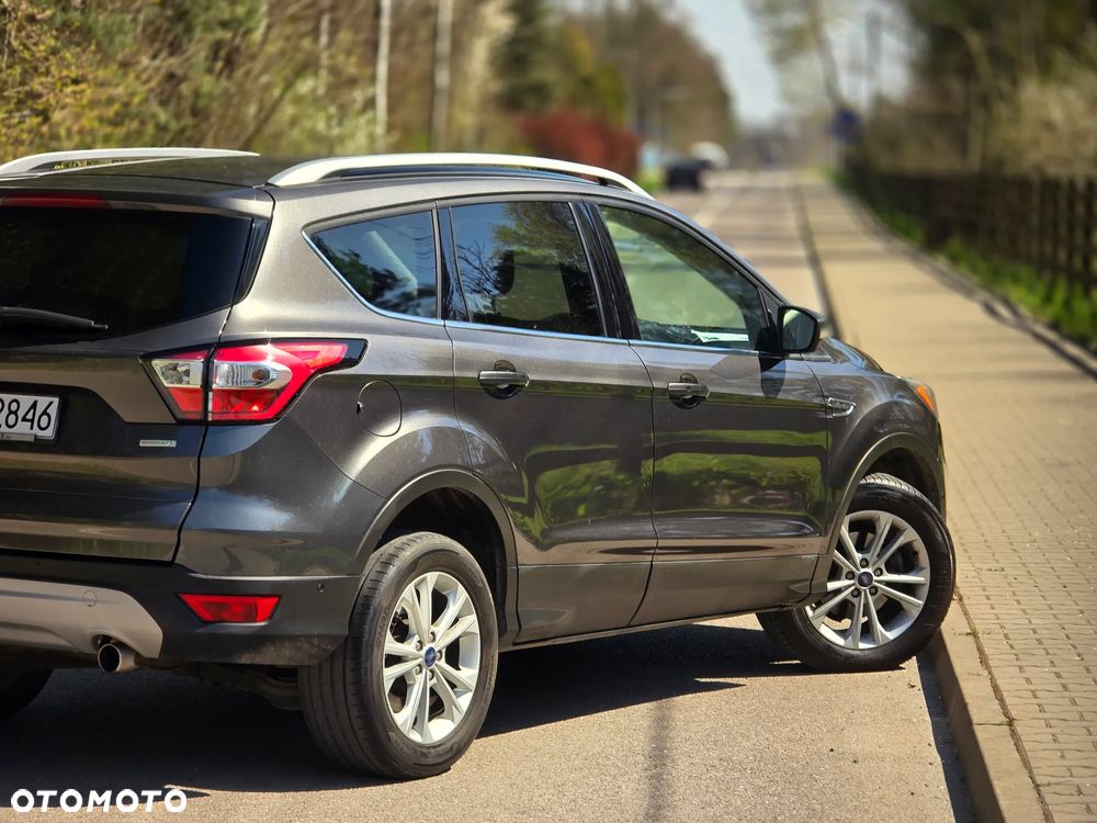 Ford Kuga 1.5 EcoBoost 2x4 Titanium - 39