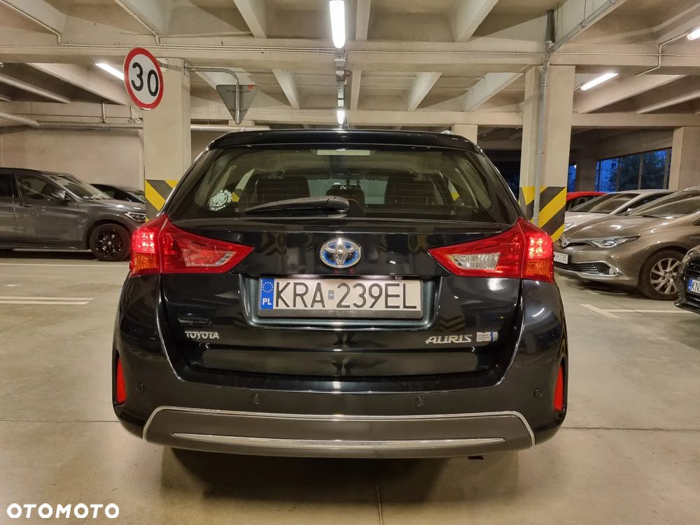 Toyota Auris - 12