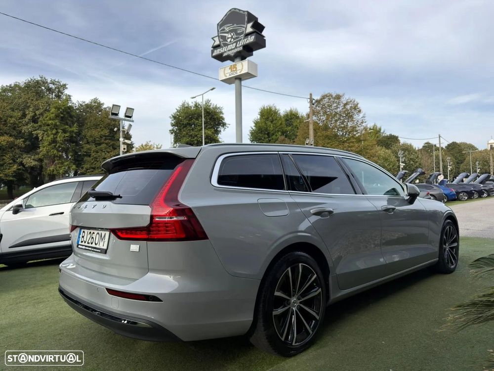 Volvo V60 2.0 T6 AWD TE Essential - 5