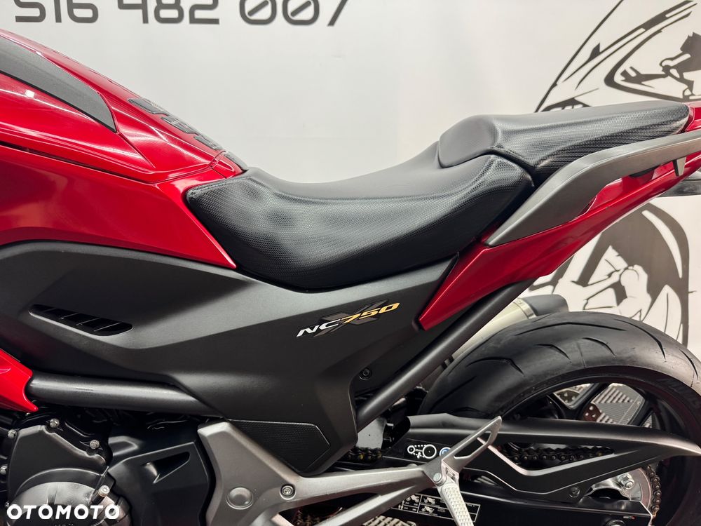 Honda NC - 16